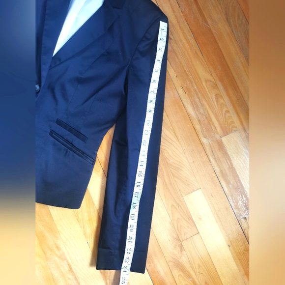 2 for 30$ black blazer - Picture 6 of 9